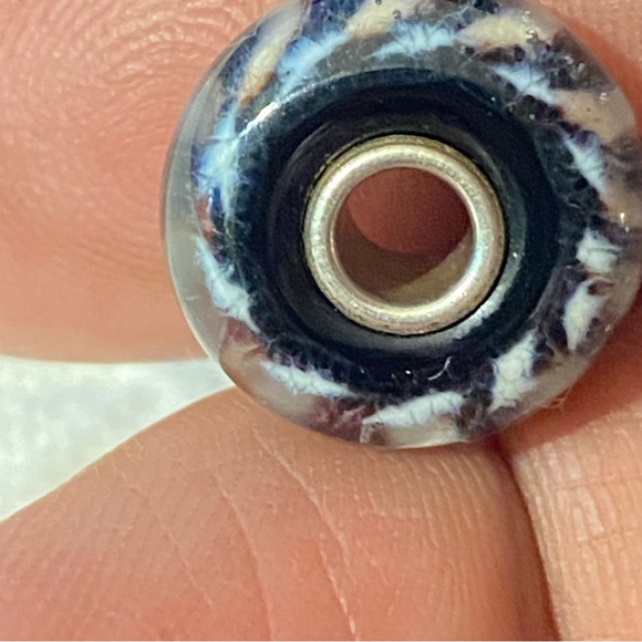 Trollbeads Fur Animal Glass Bead Retired 2012 - Picture 4 of 8